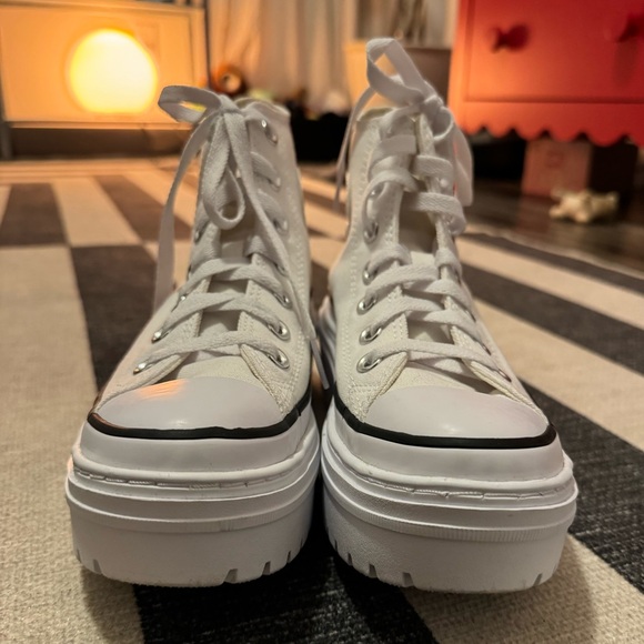 Women’s Converse Chuck Taylor All Star High Top Lugged Heel Platform Shoe White - Picture 4 of 8